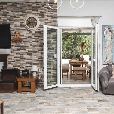 بيت للعطل Parisi Naxos Deluxe *