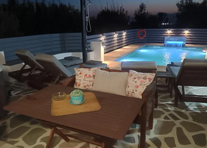 بيت للعطل Parisi Naxos Deluxe *