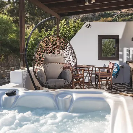 Parisi Naxos Deluxe Free Car