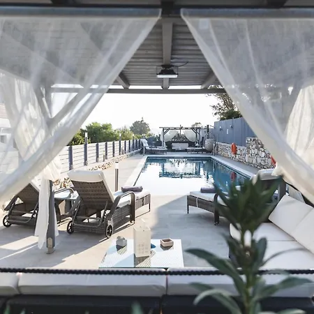 Parisi Naxos Deluxe Holiday home Agkidia